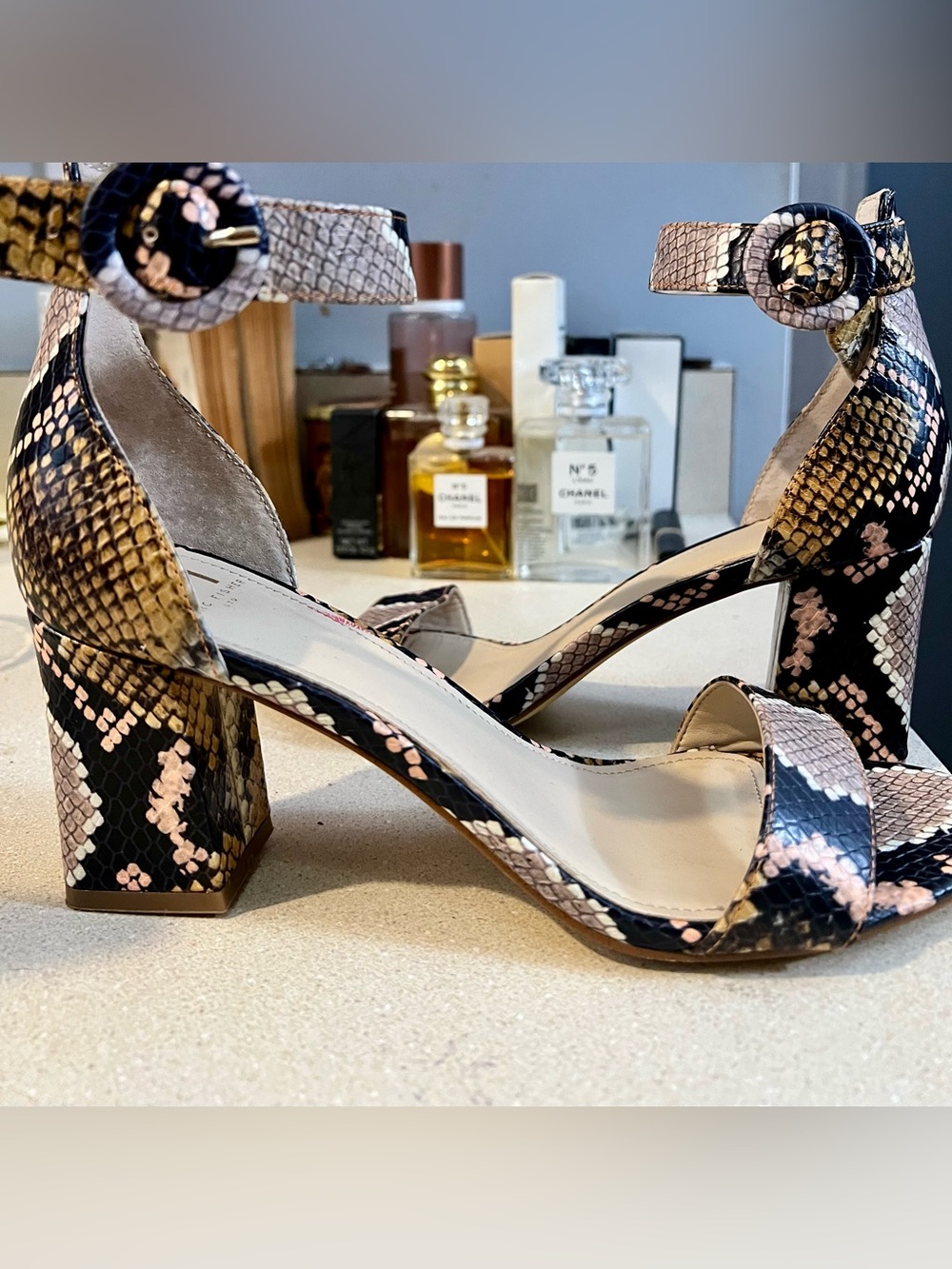 NWT Marc Fisher Snakeskin Python Sandal Chunky Block Heels Blush Nude 7.5 Karlee